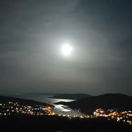 View * Vinišće
