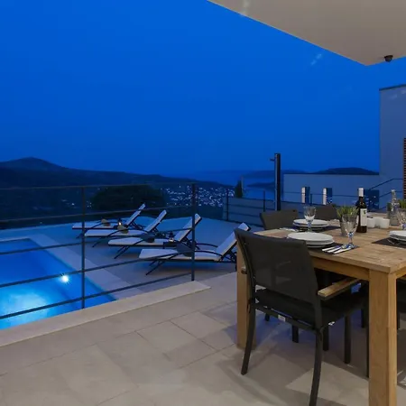View Willa Vinišće